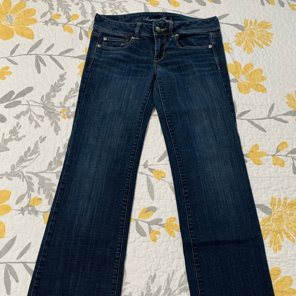 American Eagle 💙 Slim Boot size 6 jeans